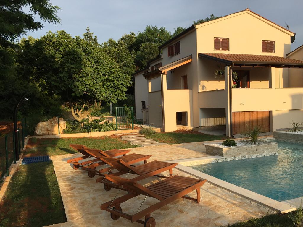 Holiday Home Maver Forty Porec Exterior photo